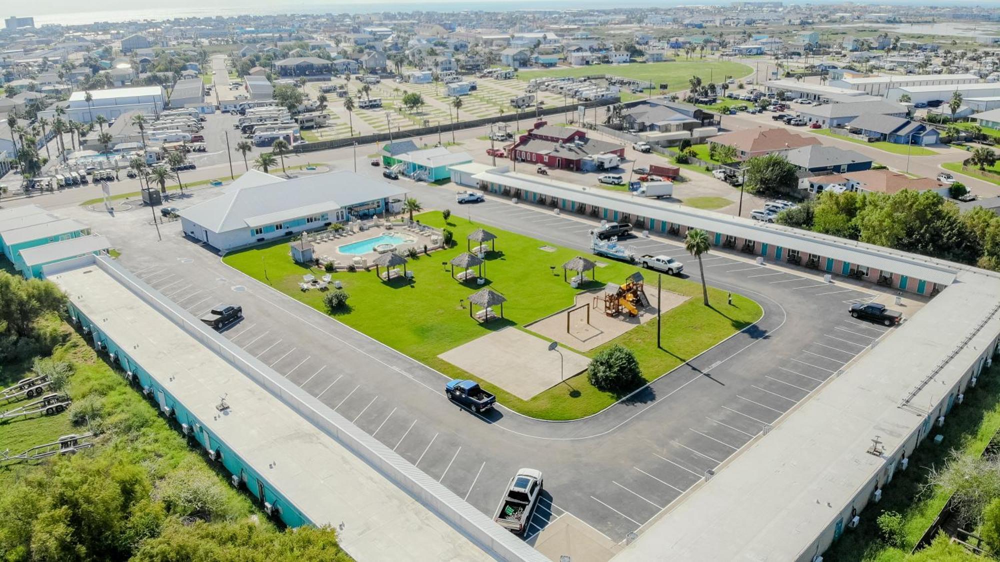 Shark Reef Resort Motel & Cottages Port Aransas Exterior photo