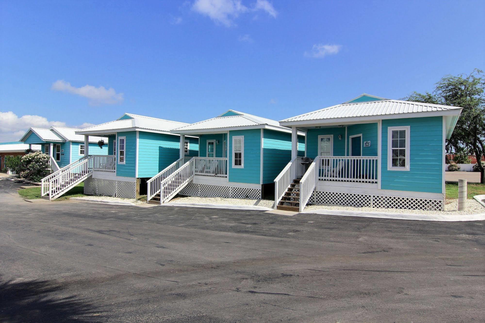 Shark Reef Resort Motel & Cottages Port Aransas Exterior photo