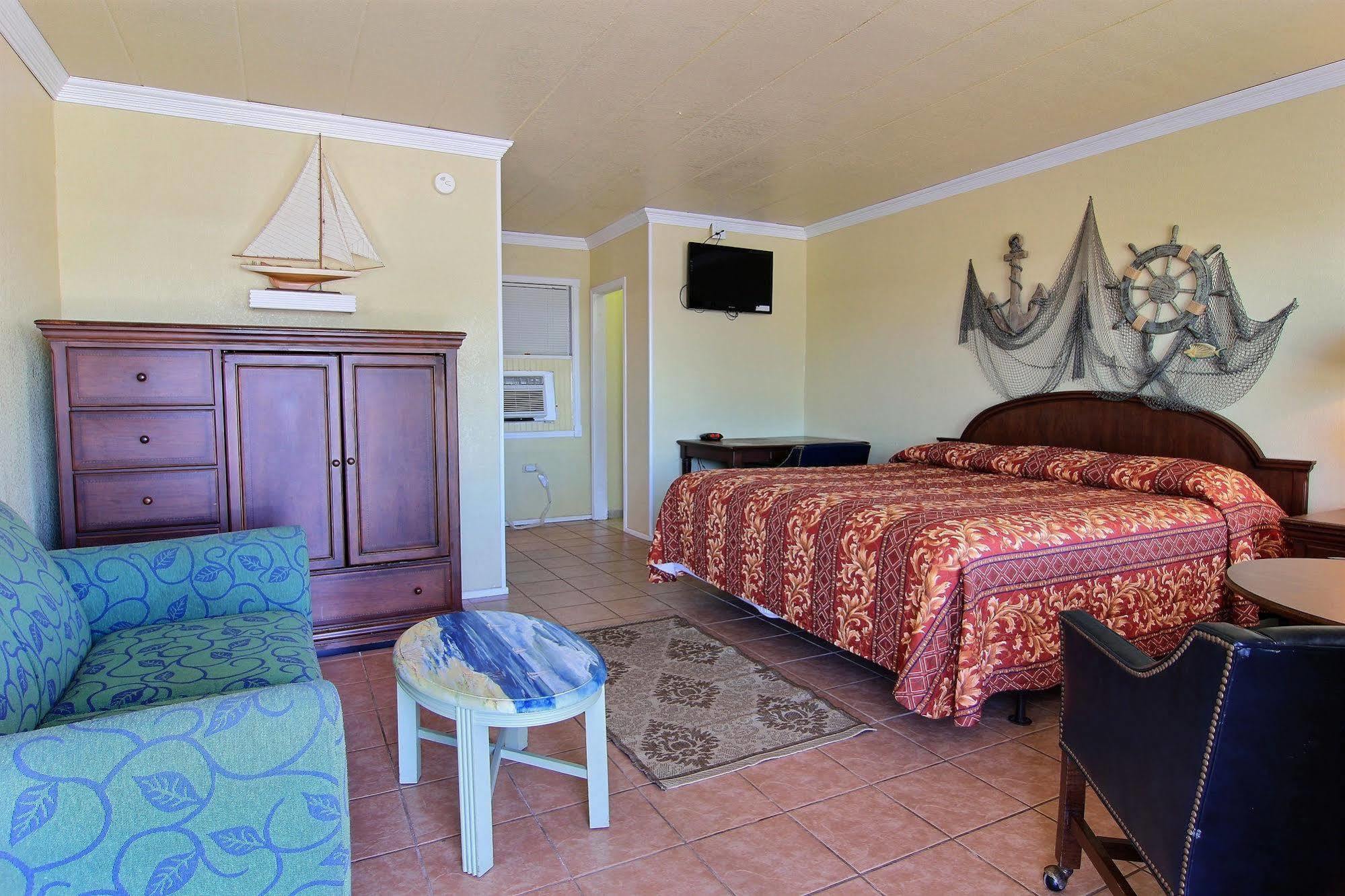 Shark Reef Resort Motel & Cottages Port Aransas Exterior photo