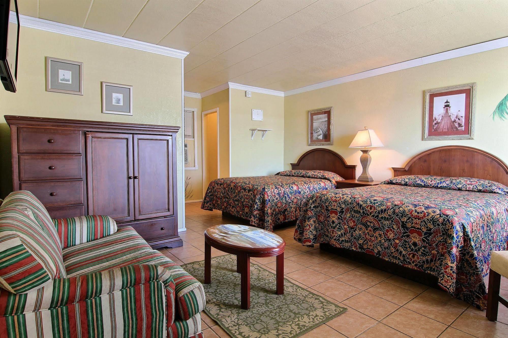 Shark Reef Resort Motel & Cottages Port Aransas Exterior photo